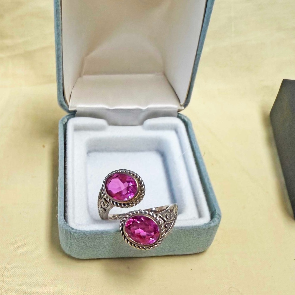 STERLING SILVER RING, ORCHID QUARTZ BYPASS 2 STONES, SIZE 8, FACETTED & FILIGREE